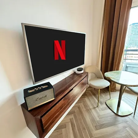 Monaco Border Luxury - Sea View - Pool *