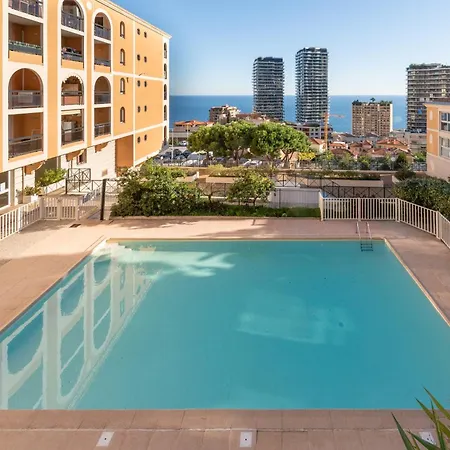 Monaco Border Luxury - Sea View - Pool شقة
